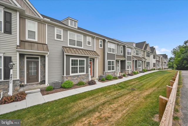 2473 ARTESIAN WAY, Lancaster, PA 17601