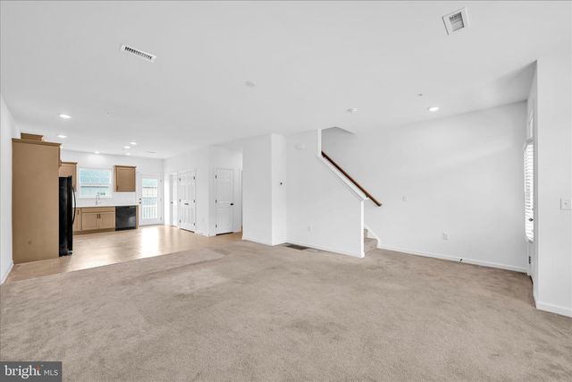 2473 ARTESIAN WAY, Lancaster, PA 17601
