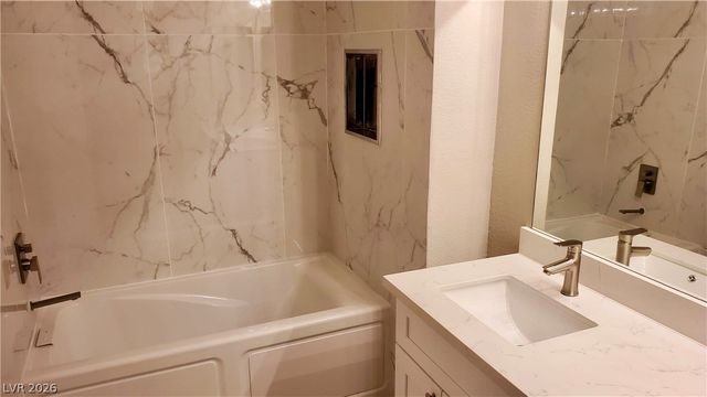 830 CARNEGIE Street 513, Henderson, NV 89052
