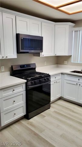 830 CARNEGIE Street 513, Henderson, NV 89052