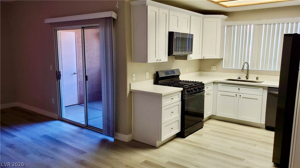 830 CARNEGIE Street 513, Henderson, NV 89052