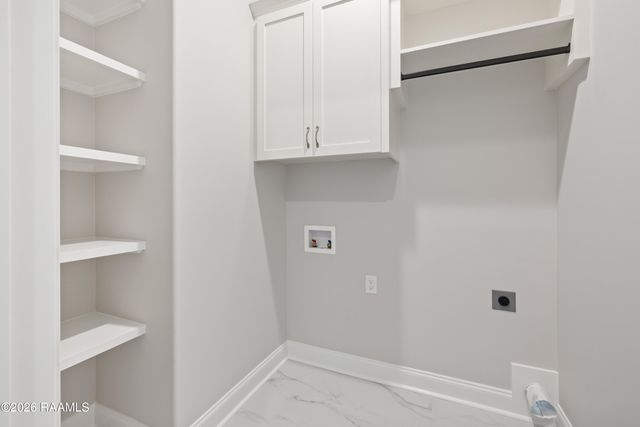 242 Jagged Grove Lane, Youngsville, LA 70592