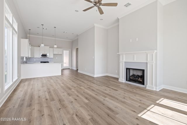 242 Jagged Grove Lane, Youngsville, LA 70592