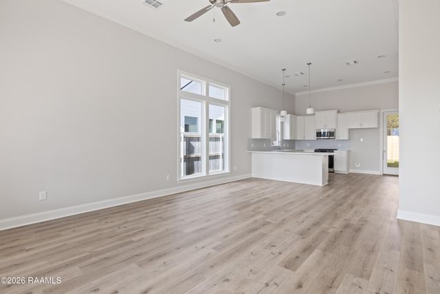 242 Jagged Grove Lane, Youngsville, LA 70592