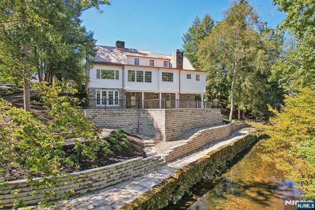 755 W Saddle River Road, Ho-ho-kus, NJ 07423