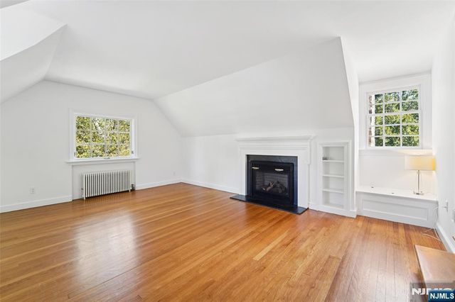 755 W Saddle River Road, Ho-ho-kus, NJ 07423