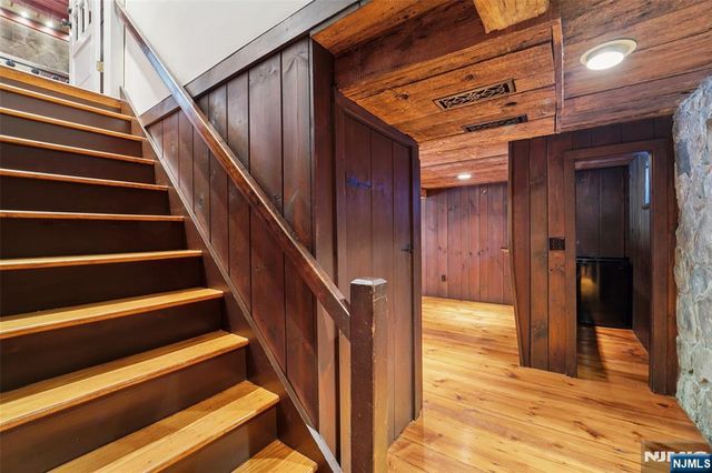 755 W Saddle River Road, Ho-ho-kus, NJ 07423