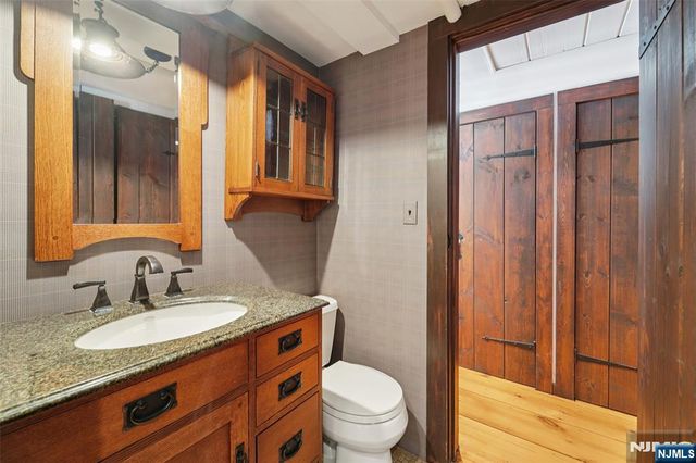 755 W Saddle River Road, Ho-ho-kus, NJ 07423