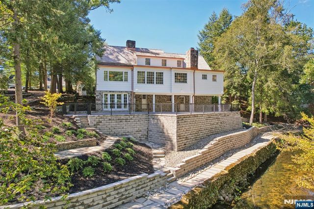 755 W Saddle River Road, Ho-ho-kus, NJ 07423