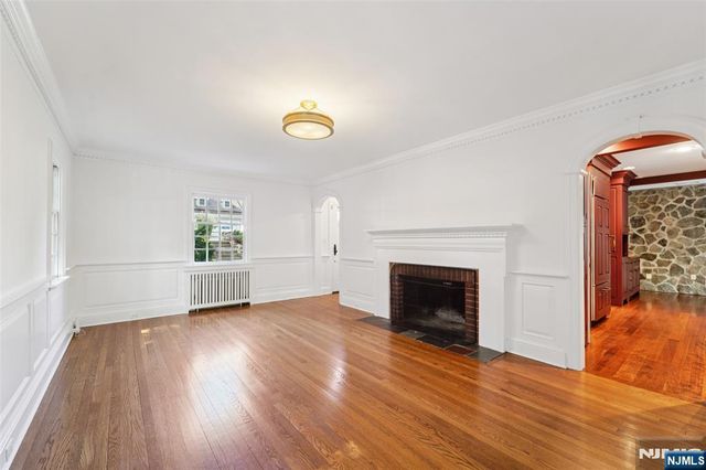 755 W Saddle River Road, Ho-ho-kus, NJ 07423