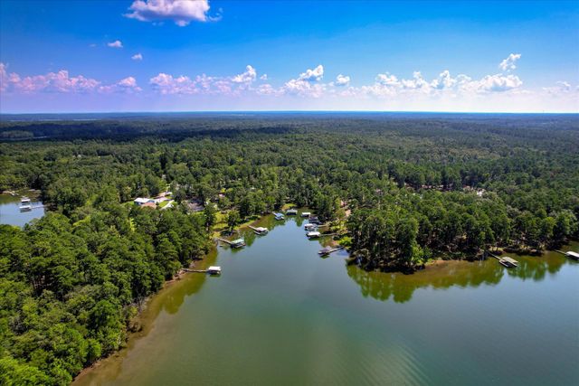 1129 Lakeside Drive, Lincolnton, GA 30817