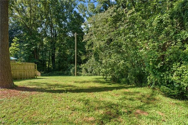 2538 Gordon Circle, Smyrna, GA 30080