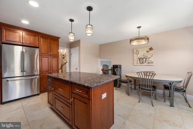 128 SANDRINGHAM RD, Cherry Hill, NJ 08003