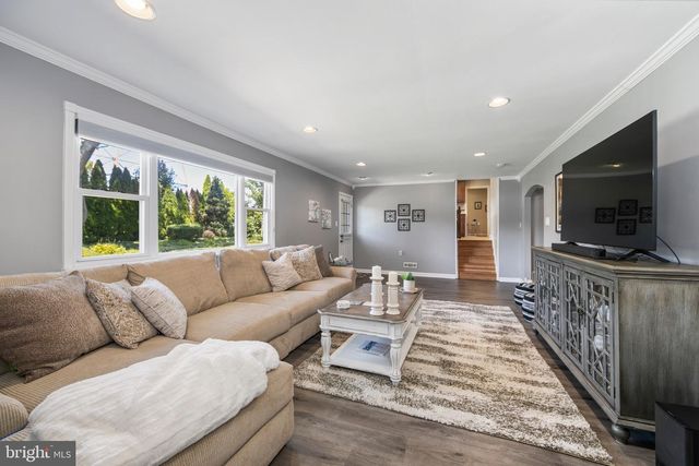128 SANDRINGHAM RD, Cherry Hill, NJ 08003