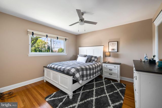128 SANDRINGHAM RD, Cherry Hill, NJ 08003