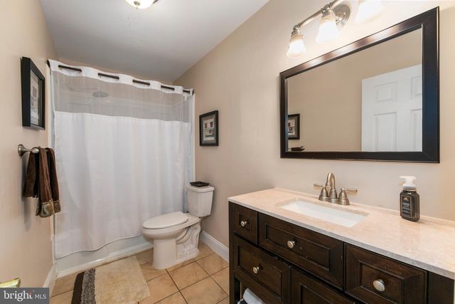 128 SANDRINGHAM RD, Cherry Hill, NJ 08003