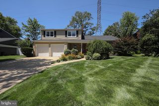 128 SANDRINGHAM RD, Cherry Hill, NJ 08003