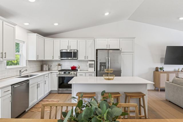 12994 10th Avenue N, Zimmerman, MN 55398