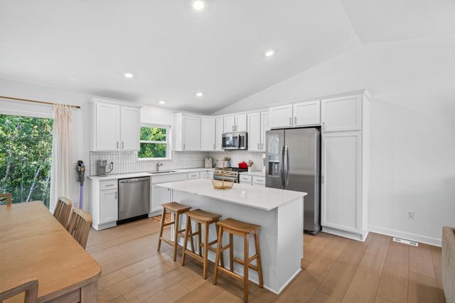 12994 10th Avenue N, Zimmerman, MN 55398