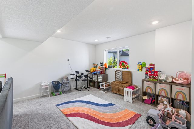 12994 10th Avenue N, Zimmerman, MN 55398