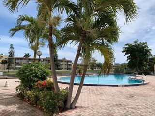 2820 NE 201st Ter F329, Aventura, FL 33180