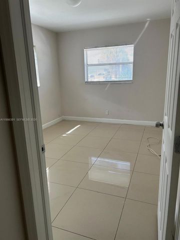 7650 SW 10th Ct A, North Lauderdale, FL 33068