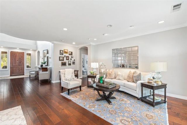 43993 Barletta, Temecula, CA 92592