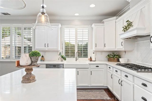 43993 Barletta, Temecula, CA 92592