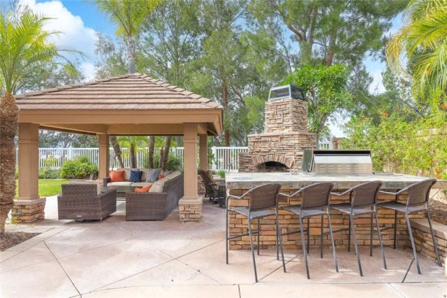 43993 Barletta, Temecula, CA 92592