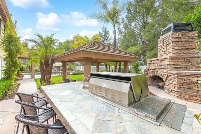 43993 Barletta, Temecula, CA 92592