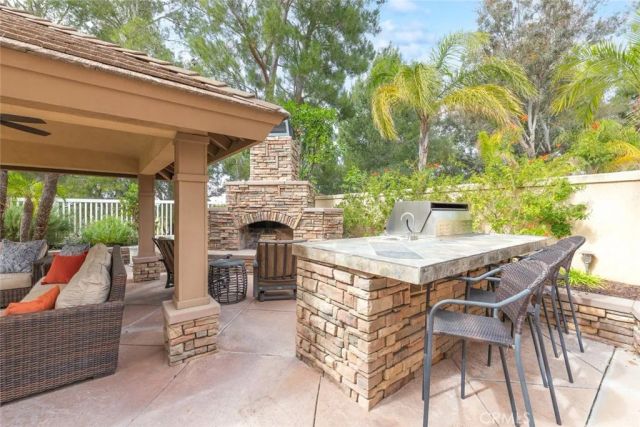 43993 Barletta, Temecula, CA 92592