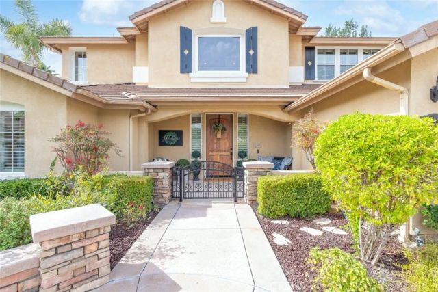 43993 Barletta, Temecula, CA 92592