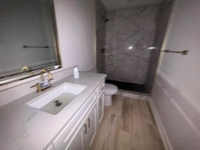 807 Erin Street, El Campo, TX 77437