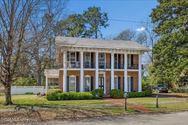 140 N Maury Street, M, Holly Springs, MS 38635