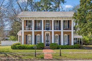 140 N Maury Street, M, Holly Springs, MS 38635