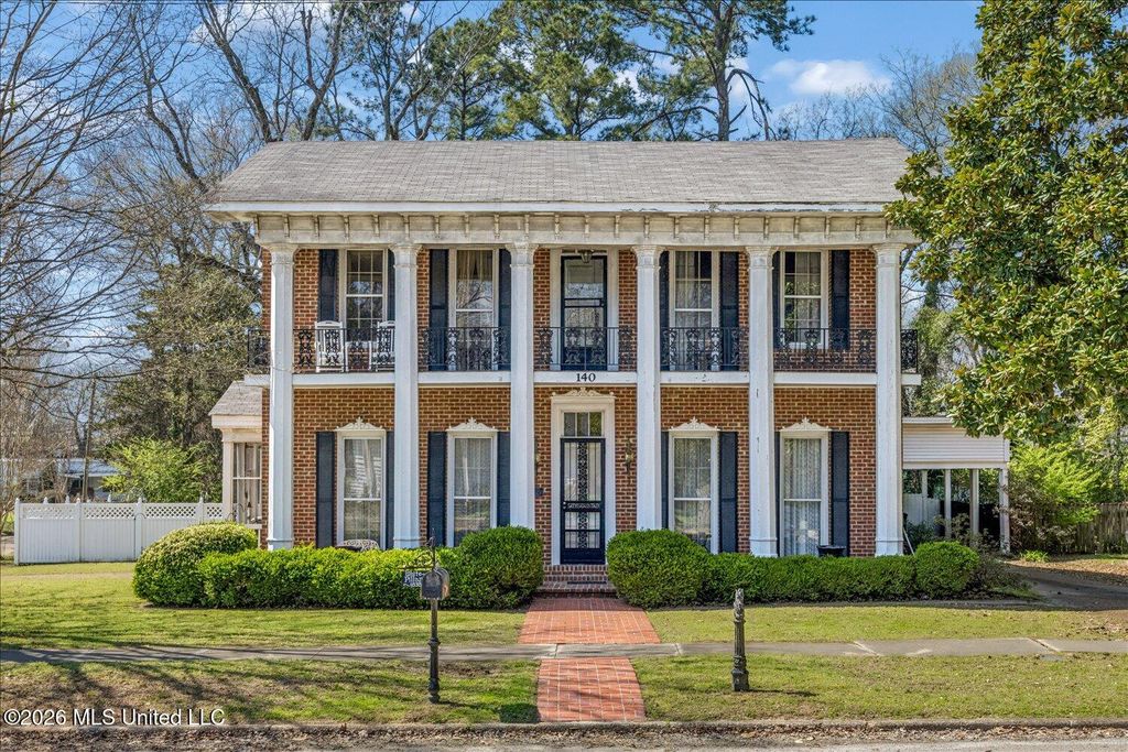 140 N Maury Street, M, Holly Springs, MS 38635