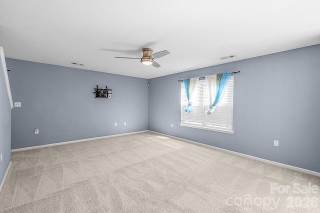 9520 Eagle Feathers Drive 154, Charlotte, NC 28214