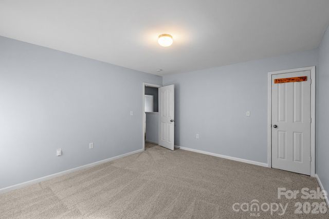 9520 Eagle Feathers Drive 154, Charlotte, NC 28214