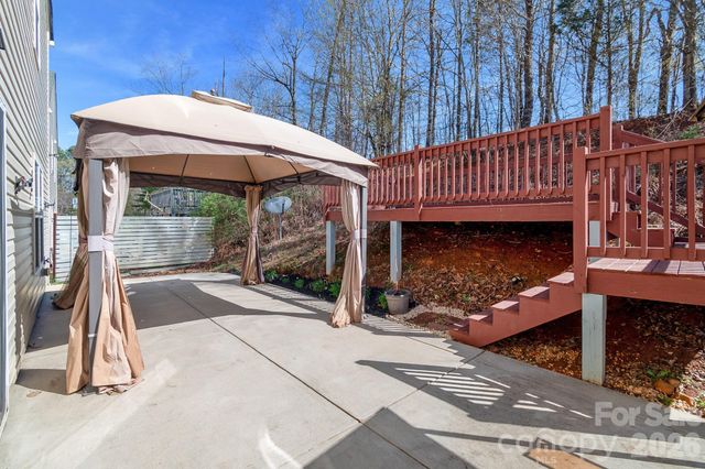 9520 Eagle Feathers Drive 154, Charlotte, NC 28214