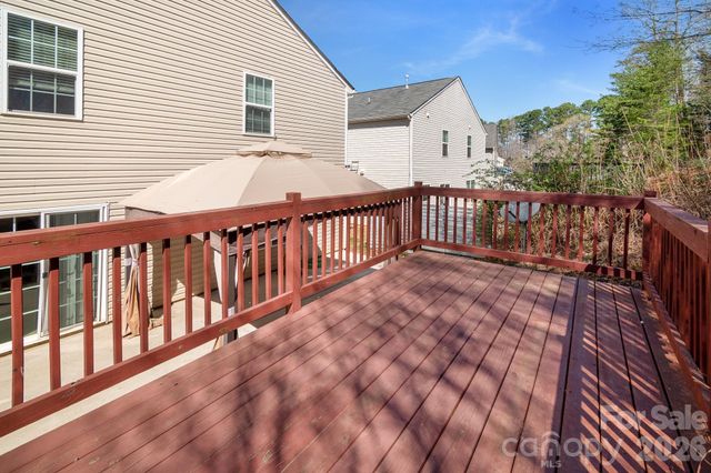 9520 Eagle Feathers Drive 154, Charlotte, NC 28214