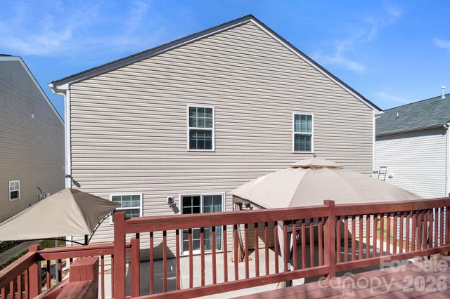 9520 Eagle Feathers Drive 154, Charlotte, NC 28214