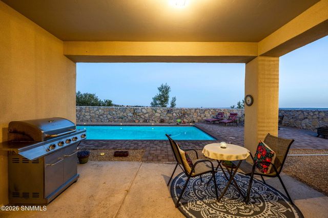 2632 E Springs Road, Las Cruces, NM 88011