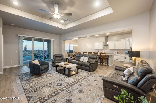 2632 E Springs Road, Las Cruces, NM 88011