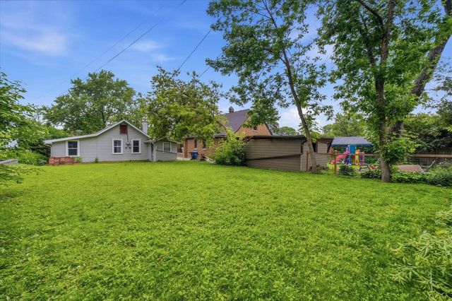 7139 W Saint Paul AVENUE, Milwaukee, WI 53213