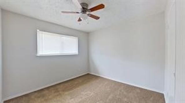 57 W Townhouse Lane 18, Grand Prairie, TX 75052