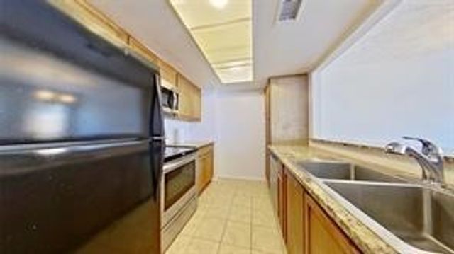 57 W Townhouse Lane 18, Grand Prairie, TX 75052