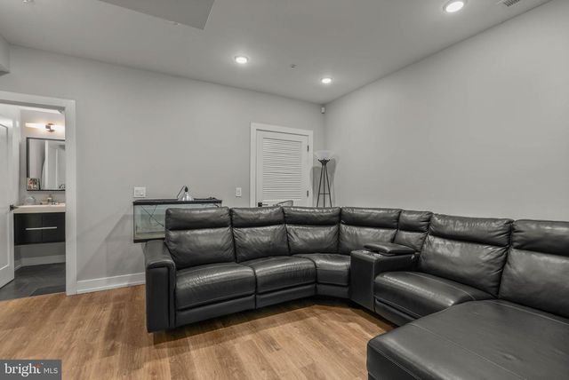 1517 N 27TH ST, Philadelphia, PA 19121