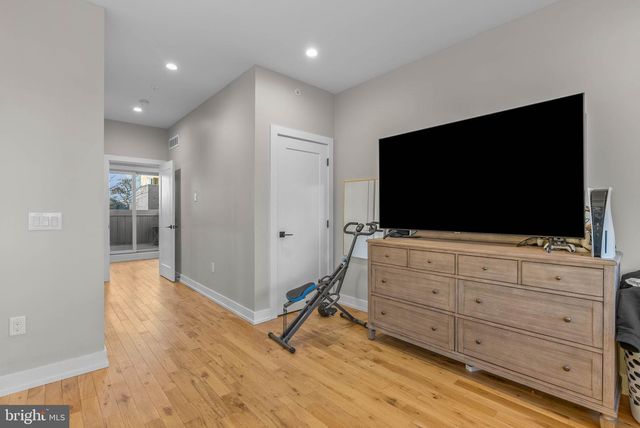 1517 N 27TH ST, Philadelphia, PA 19121