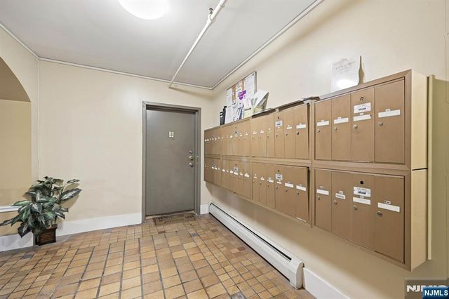 5 Pomona 2C, Newark, NJ 07112