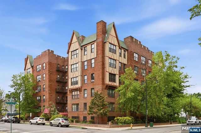 5 Pomona 2C, Newark, NJ 07112